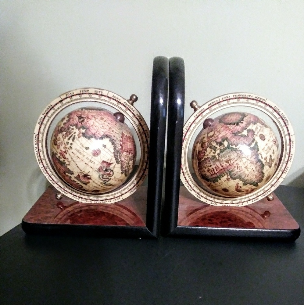 Old world book ends set